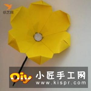 幼儿皱纹纸手工花制作 最简单皱纹纸花的做法